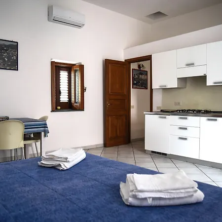 Frühstückspension Malvasia 70 3*