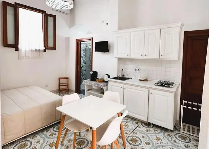 Malvasia 70 Bed & Breakfast 4*